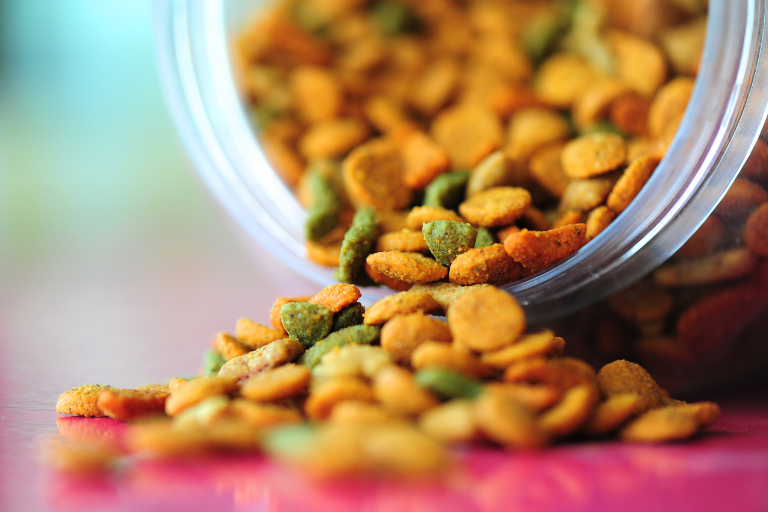 Addressing Risks Pet Food Manufacturers and Common Food Additives