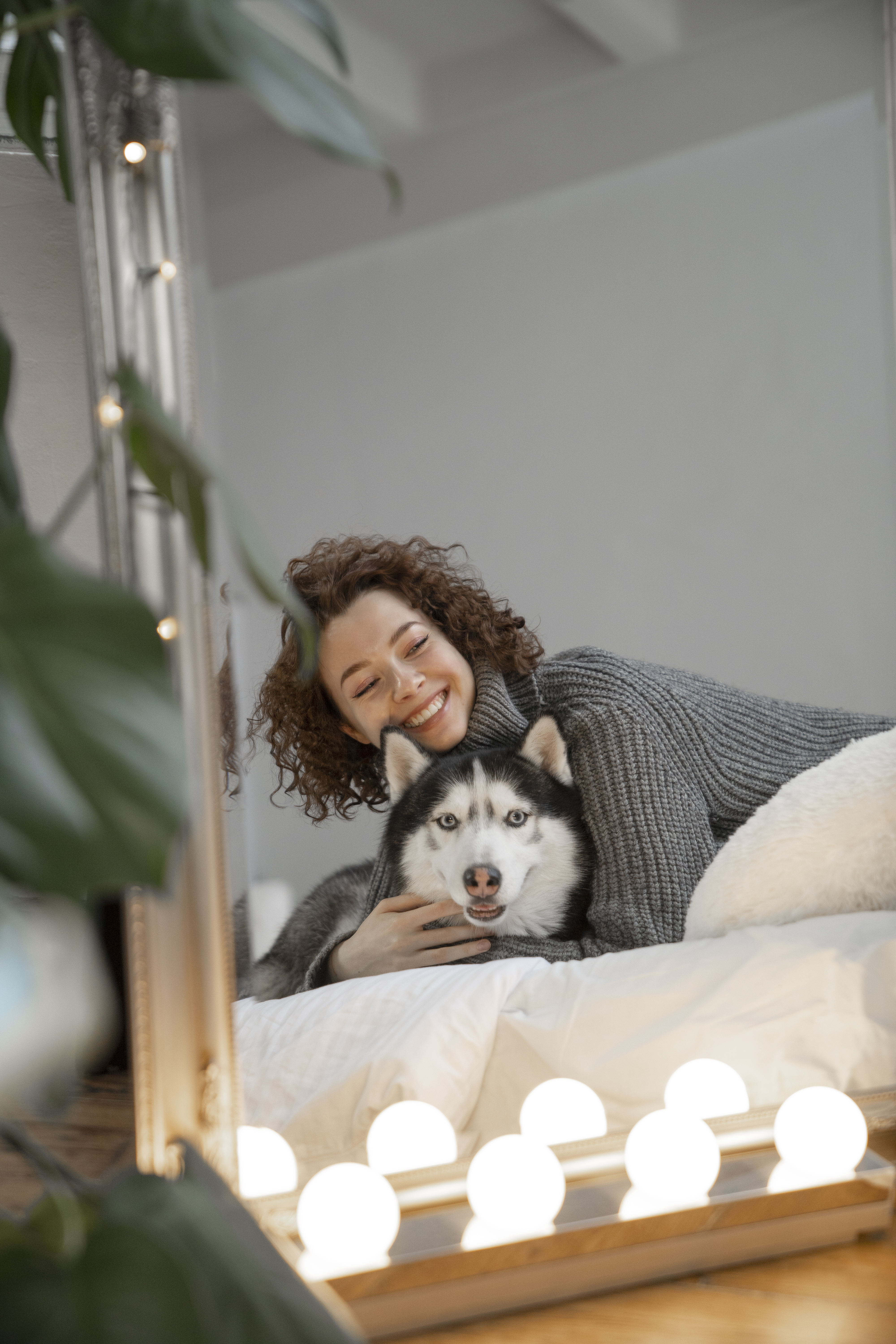 Mastering the 'Leave It' Command: Essential for Holiday Safety